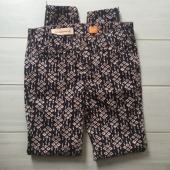 Anthropologie Pilcro Serif Sateen Skinny Jeans - Picture 4 of 8